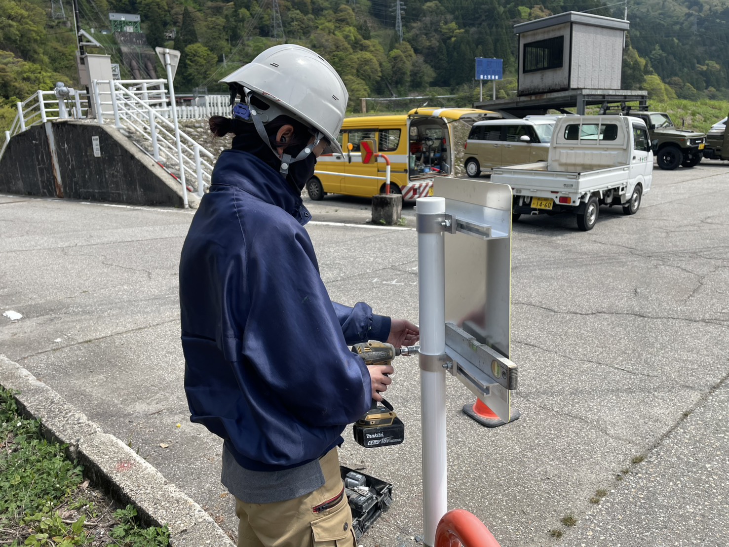 黒部市愛本地内 防護柵設置工事